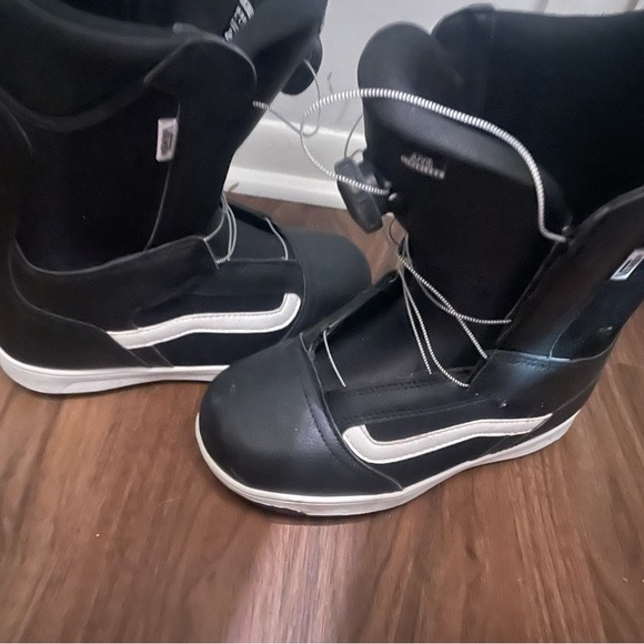 Vans Aura OG Snowboard Boot 2023 - Picture 3 of 4